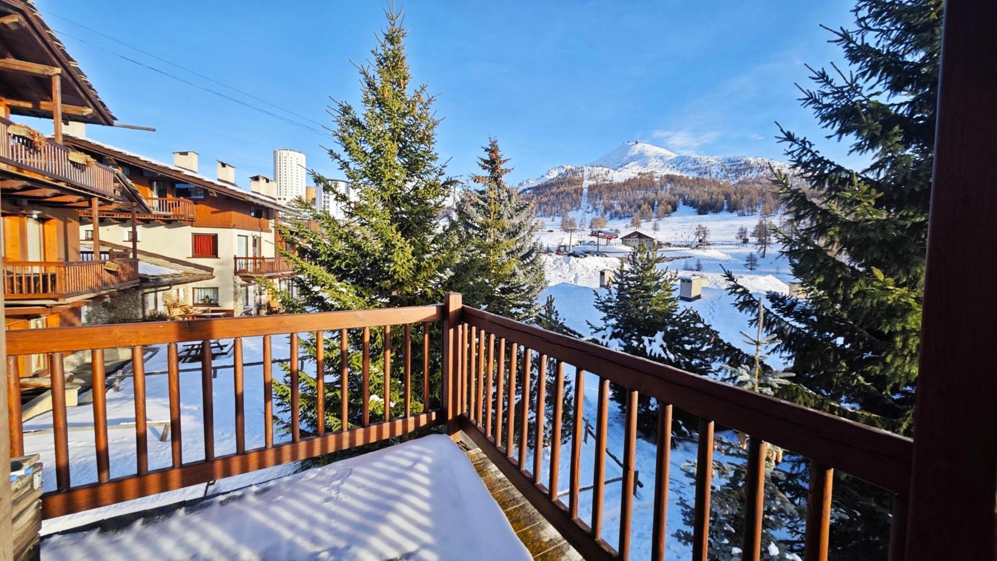 Villa Hostdomus - Imperial Chalet Colle Colle Sestriere Exterior foto