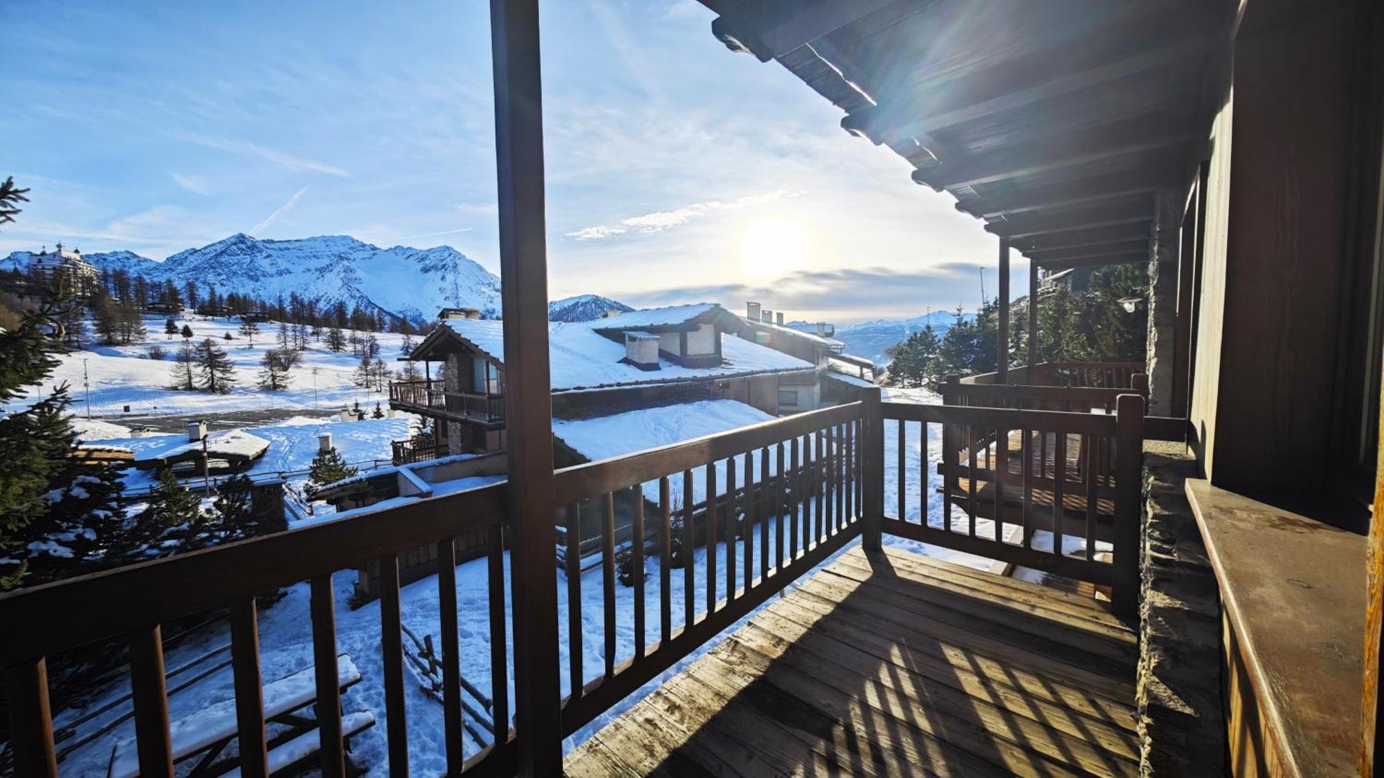 Villa Hostdomus - Imperial Chalet Colle Colle Sestriere Exterior foto